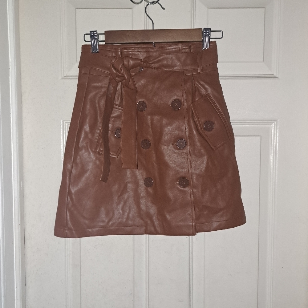 Forever 21 faux skirt new with tags XS A-25